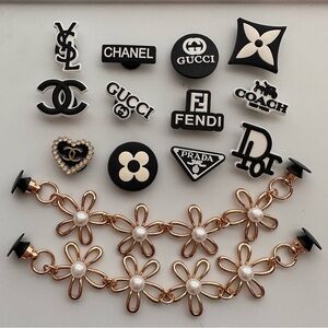 14 shoe charms